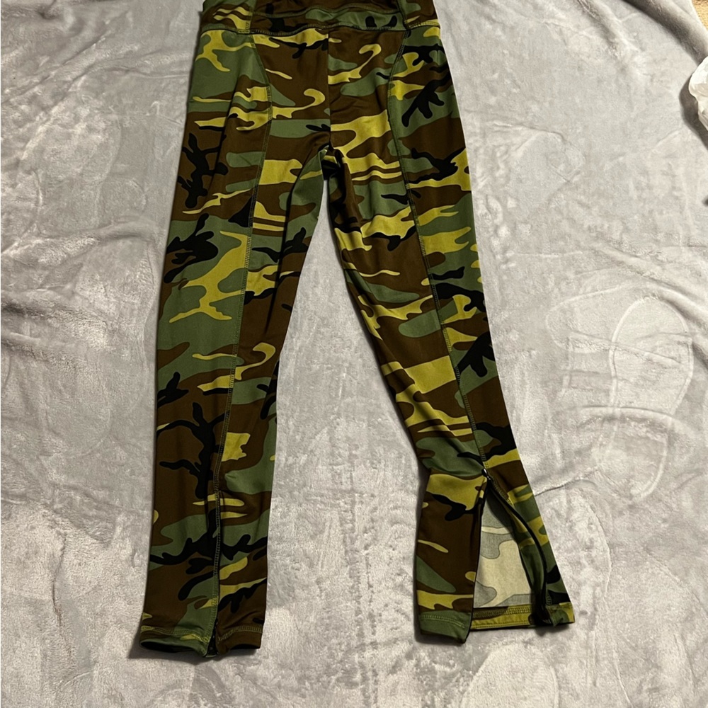 Womens Ladies‎ Workout ROTHCO  Camo PERFORMANCE Yoga Leggings Zipper Ankle L